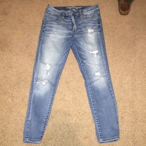 American Eagle Mid-Rise Jegging Crop